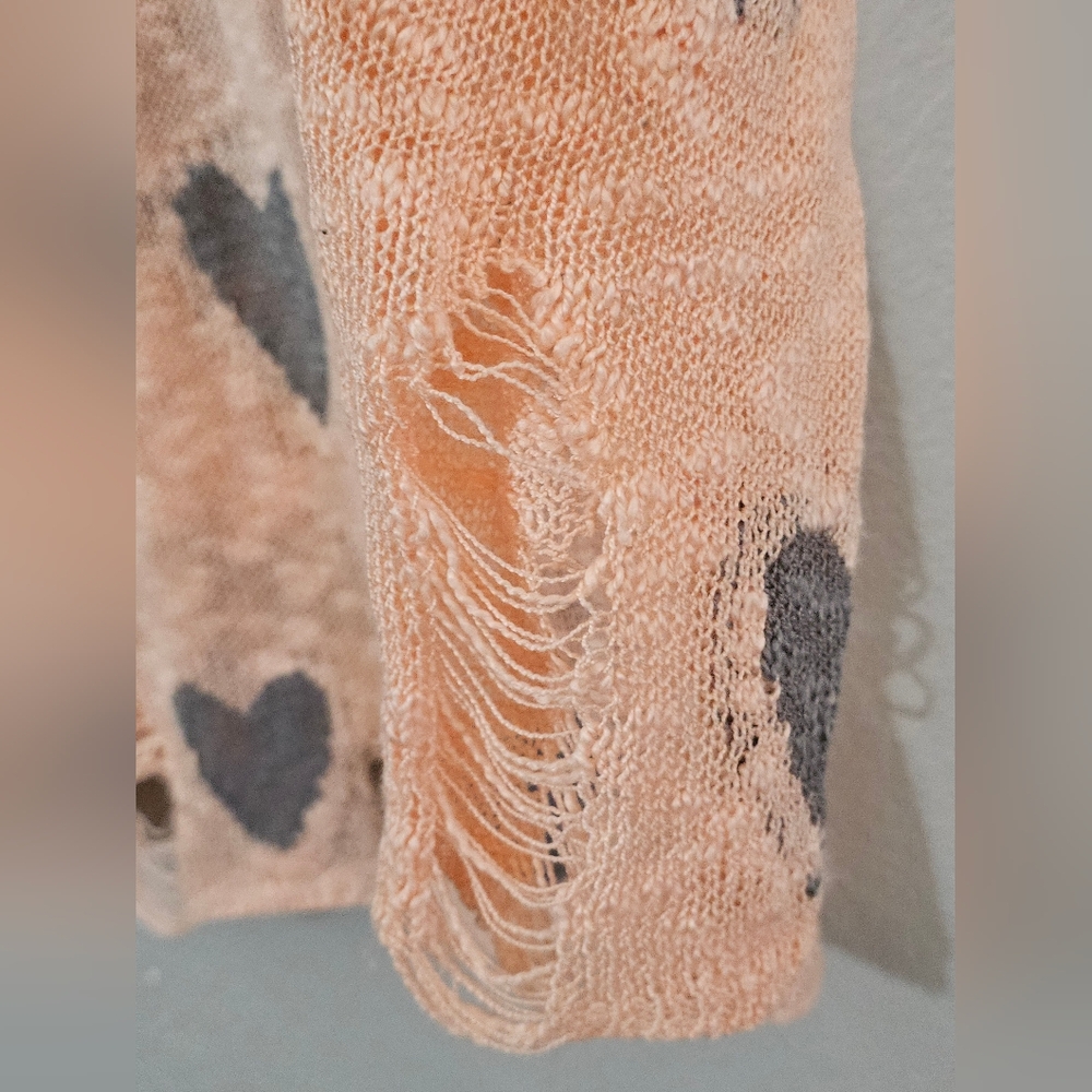 BiBi Distressed Knit Sweater W/Hearts Peach and Charcoal Womens Small Oversized - Picture 3 of 7